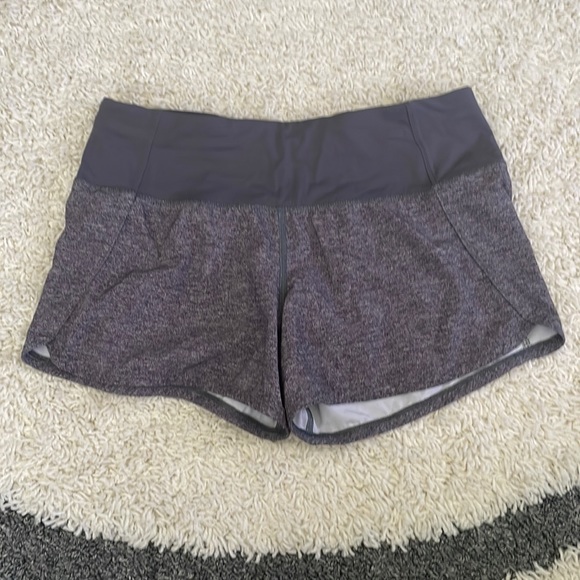 Lululemon Speed Up Mid-Rise Short - Picture 1 of 2